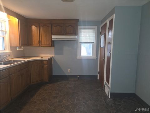 Tiny photo for 298 Lowell Road, Tonawanda, NY 14217 (MLS # B1655338)