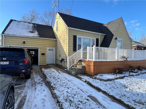 Homes For Sale - 550 78th Street<br/> Niagara Falls, NY 14304