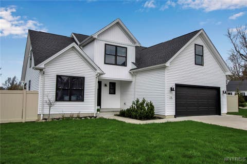 Photo for 6 Rolling Woods Lane
