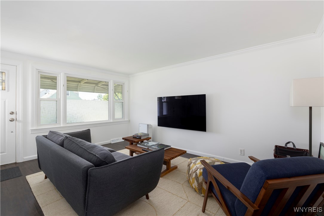 35 Tillotson Avenue, Cheektowaga, New York image 4