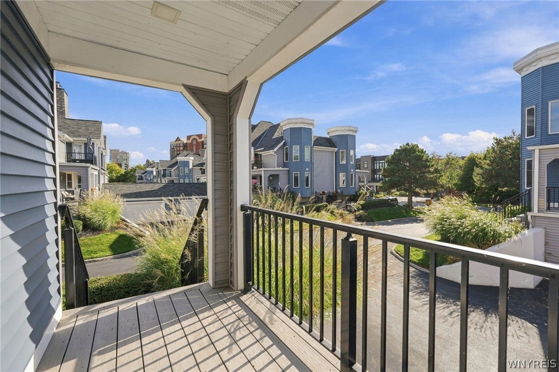 273 Lakefront Boulevard
