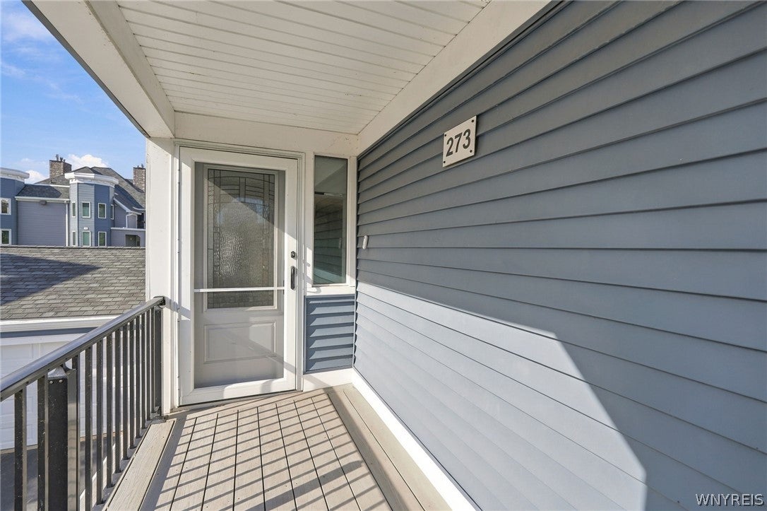 273 Lakefront Boulevard