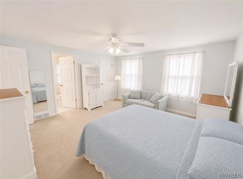 Tiny photo for 40 Hamlin Sq SQ #E, Amherst, NY 14221 (MLS # B1693679)