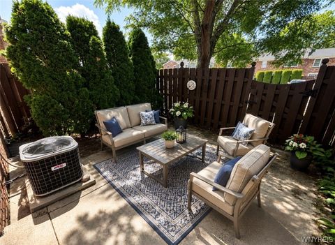 Tiny photo for 40 Hamlin Sq SQ #E, Amherst, NY 14221 (MLS # B1693679)