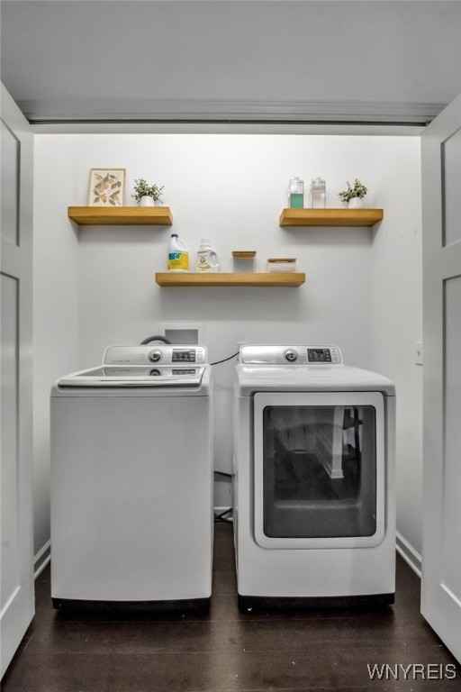 Aurora, New York 14052, United States, 3 Bedrooms Bedrooms, ,2 BathroomsBathrooms,Residential,Pending,160424