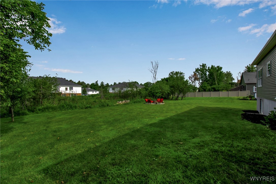 Aurora, New York 14052, United States, 3 Bedrooms Bedrooms, ,2 BathroomsBathrooms,Residential,Pending,160424