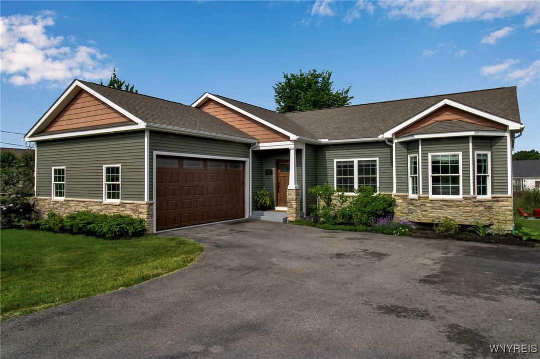 Aurora, New York 14052, United States, 3 Bedrooms Bedrooms, ,2 BathroomsBathrooms,Residential,Pending,160424