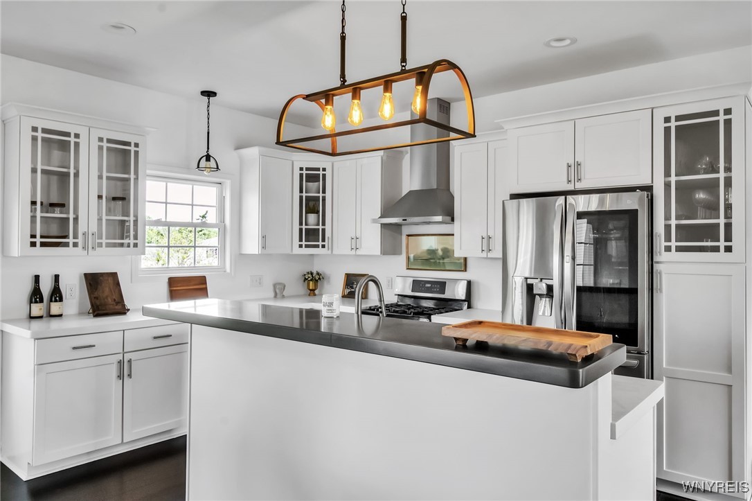 Aurora, New York 14052, United States, 3 Bedrooms Bedrooms, ,2 BathroomsBathrooms,Residential,Pending,160424