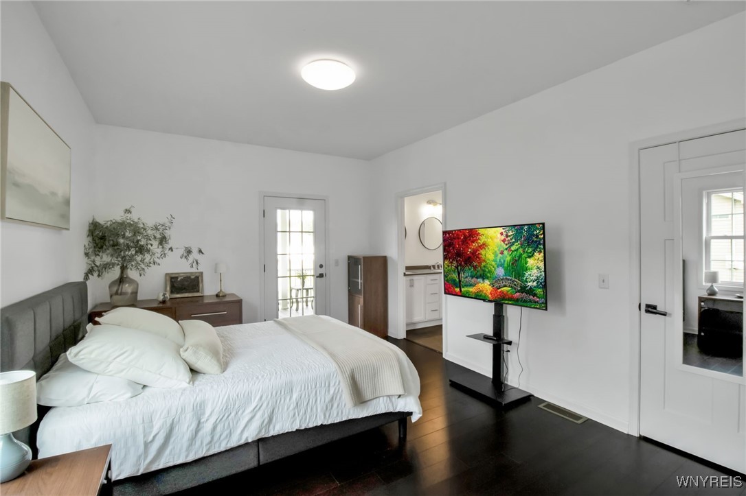 Aurora, New York 14052, United States, 3 Bedrooms Bedrooms, ,2 BathroomsBathrooms,Residential,Pending,160424