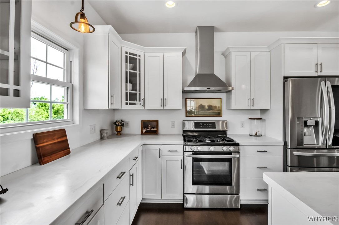 Aurora, New York 14052, United States, 3 Bedrooms Bedrooms, ,2 BathroomsBathrooms,Residential,Pending,160424