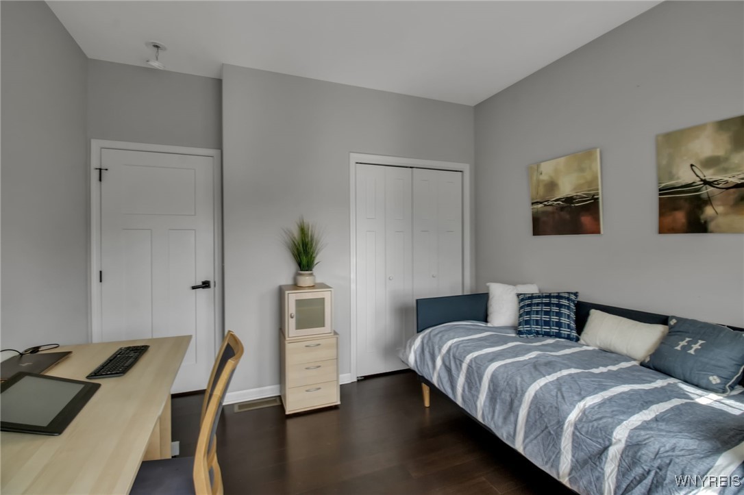 Aurora, New York 14052, United States, 3 Bedrooms Bedrooms, ,2 BathroomsBathrooms,Residential,Pending,160424