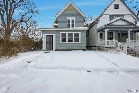 Photo of 79 Bissell Avenue, Buffalo, NY 14211 (MLS # B1661842)