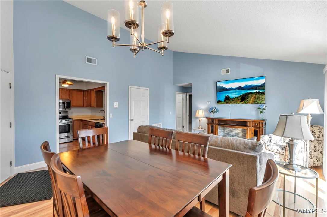 25B Foxberry Drive, Amherst, New York image 3