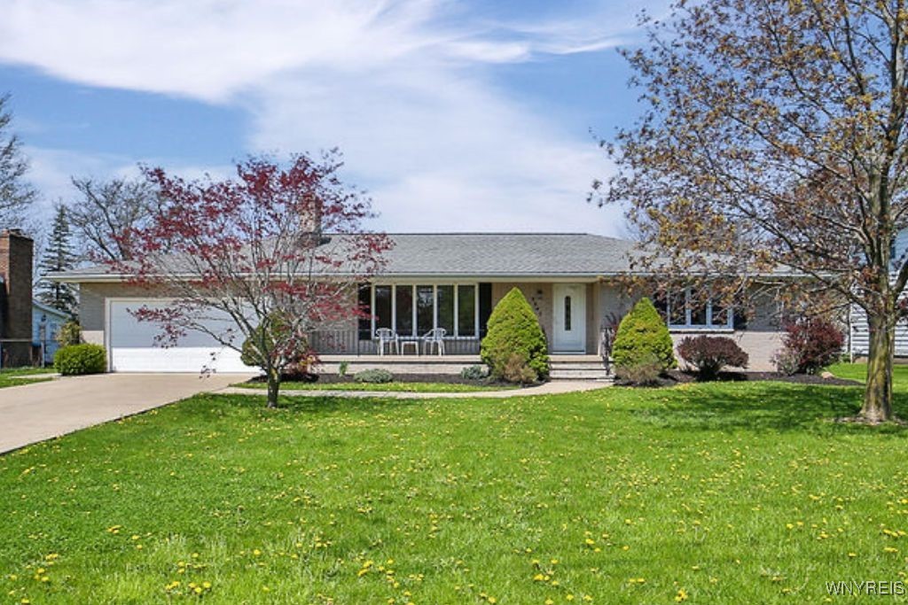 2347 Long Road, Grand Island, New York image 1