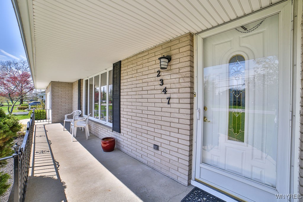 2347 Long Road, Grand Island, New York image 6
