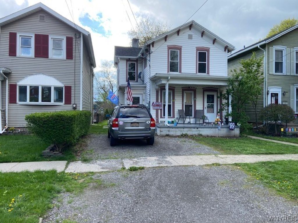 Photo of 335 Pine Street, Lockport City, NY 14094 (MLS # B1678028)