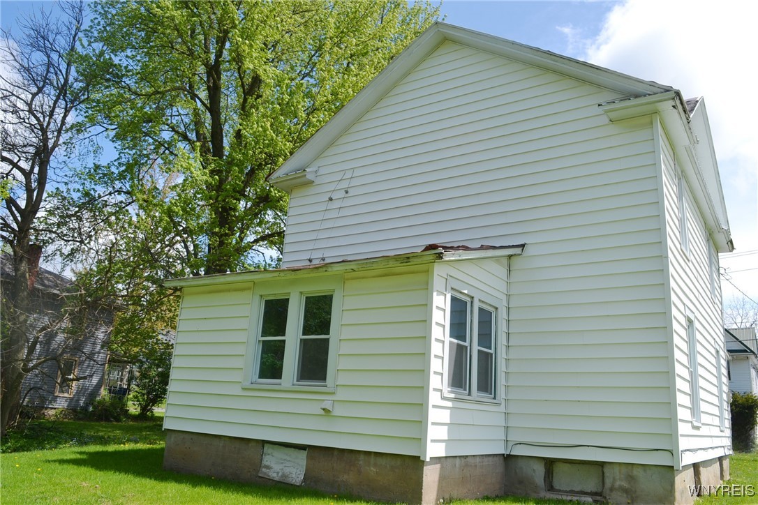 584 East Avenue