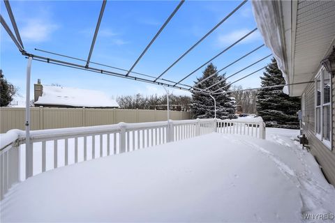 Tiny photo for 74 Moon Walk, Tonawanda, NY 14150 (MLS # B1660462)