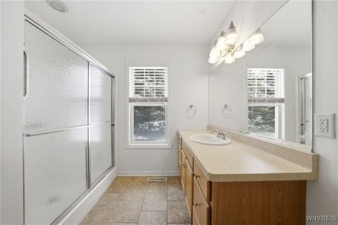 Tiny photo for 74 Moon Walk, Tonawanda, NY 14150 (MLS # B1660462)