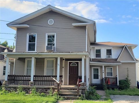 Photo of 109 W. Bank St.#B W Bank Street, Albion, NY 14411 (MLS # B1652436)