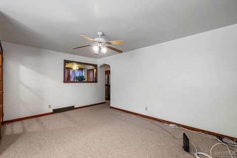 Tiny photo for 1033 100th Street, Niagara Falls, NY 14304 (MLS # B1660489)