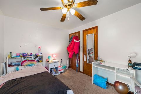 Tiny photo for 1033 100th Street, Niagara Falls, NY 14304 (MLS # B1660489)