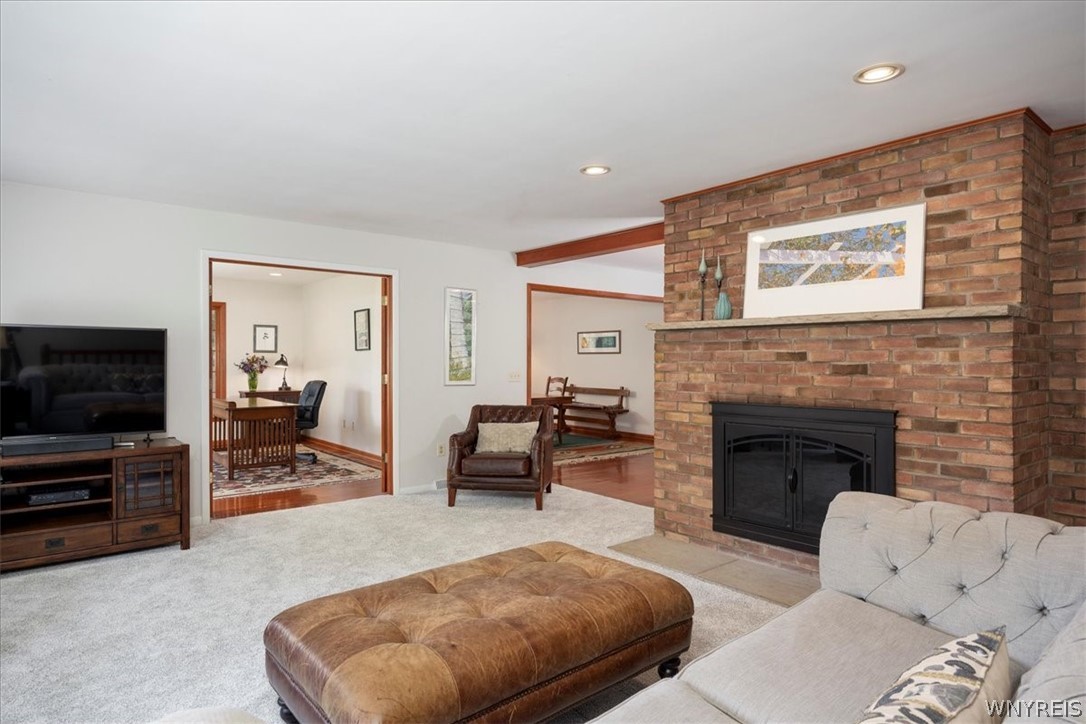144 Hillcrest Rd