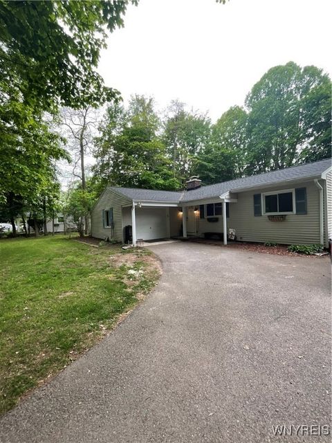 28 Crossfield Road Fairport NY 14450