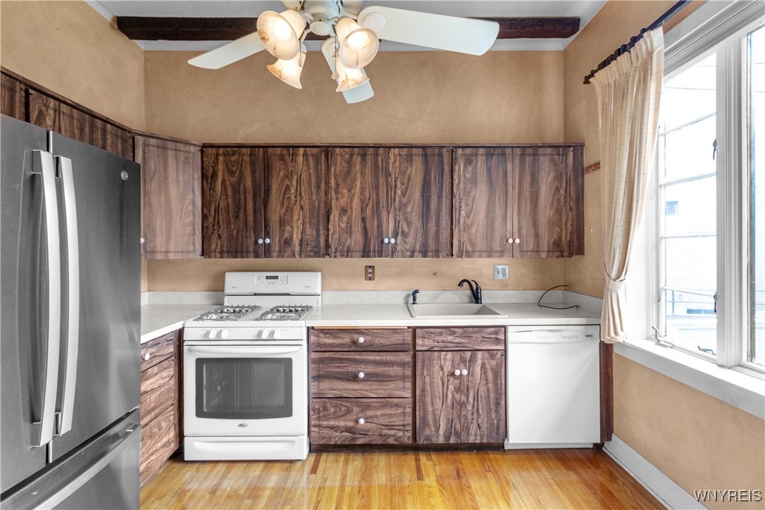134 Linwood Avenue, Buffalo, New York image 24