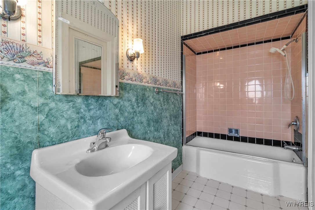 134 Linwood Avenue, Buffalo, New York image 35