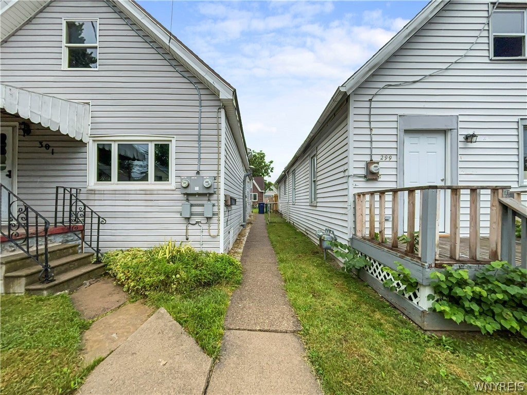 301 Davey Street