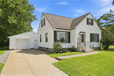 Homes For Sale - 401 Borden Road<br/> Erie County, Cheektowaga, NY 14224