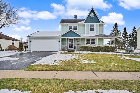 Photo of 34 Pheasant Run Lane, Lancaster, NY 14086 (MLS # B1667900)