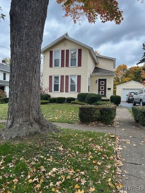Photo of 319 Willow Street, Lockport City, NY 14094 (MLS # B1648846)