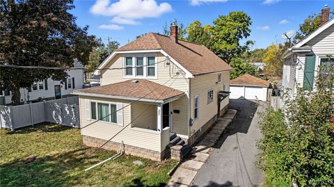 27 Saint Joseph Street Lancaster NY 14086