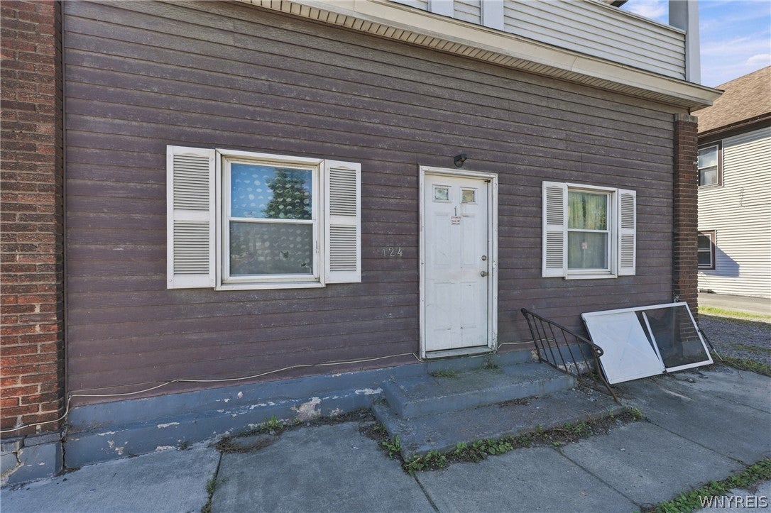 124 Lake Avenue