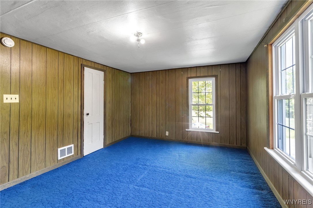 Shelby, New York 14103, United States, 5 Bedrooms Bedrooms, ,3 BathroomsBathrooms,Residential,Active,150284