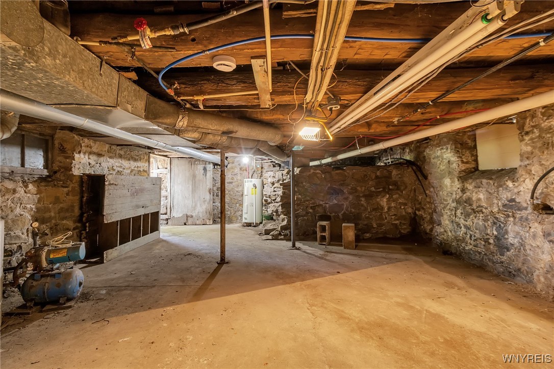 Shelby, New York 14103, United States, 5 Bedrooms Bedrooms, ,3 BathroomsBathrooms,Residential,Active,150284