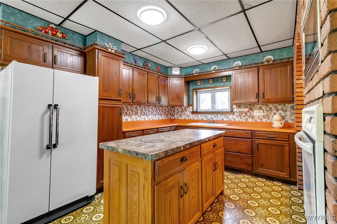 Shelby, New York 14103, United States, 5 Bedrooms Bedrooms, ,3 BathroomsBathrooms,Residential,Active,150284