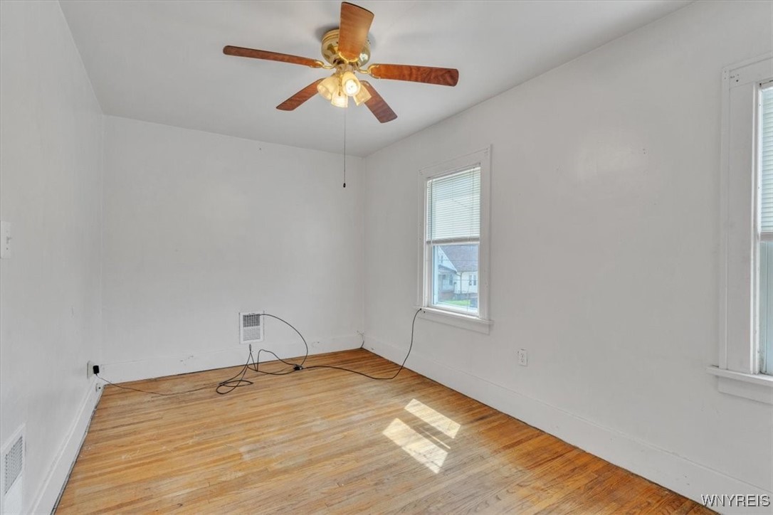 2240 Whitney Avenue, Niagara Falls, New York image 12