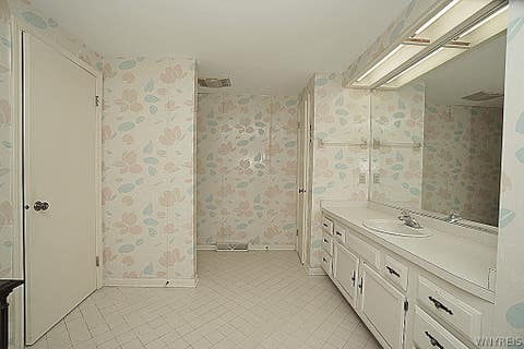 Tiny photo for 122 Wedgewood Drive, Amherst, NY 14221 (MLS # B1700657)