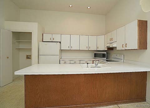 Tiny photo for 122 Wedgewood Drive, Amherst, NY 14221 (MLS # B1700657)