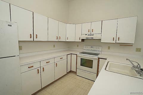 Tiny photo for 122 Wedgewood Drive, Amherst, NY 14221 (MLS # B1700657)