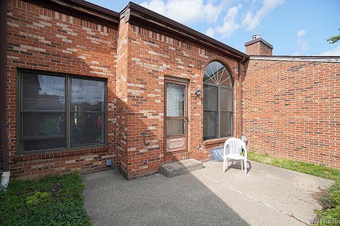 Tiny photo for 122 Wedgewood Drive, Amherst, NY 14221 (MLS # B1700657)