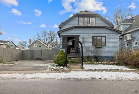 Homes For Sale - 52 Gilbert Avenue<br/> Hamburg, NY 14219