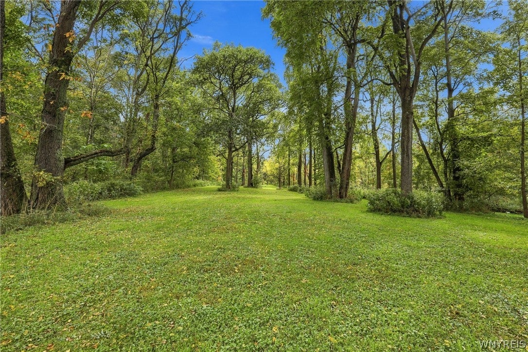5808 Tonawanda Creek N Road