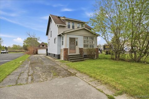 Photo of 5041 Broadway, Lancaster, NY 14043 (MLS # B1678189)