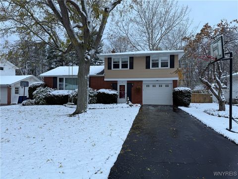 Photo of 15 Culpepper Road, Amherst, NY 14221 (MLS # B1650306)