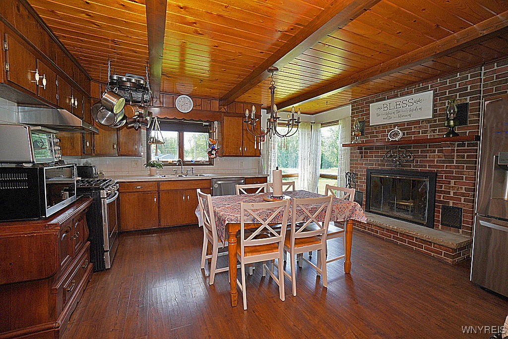 2477 Ridge Road, Lewiston, New York image 5