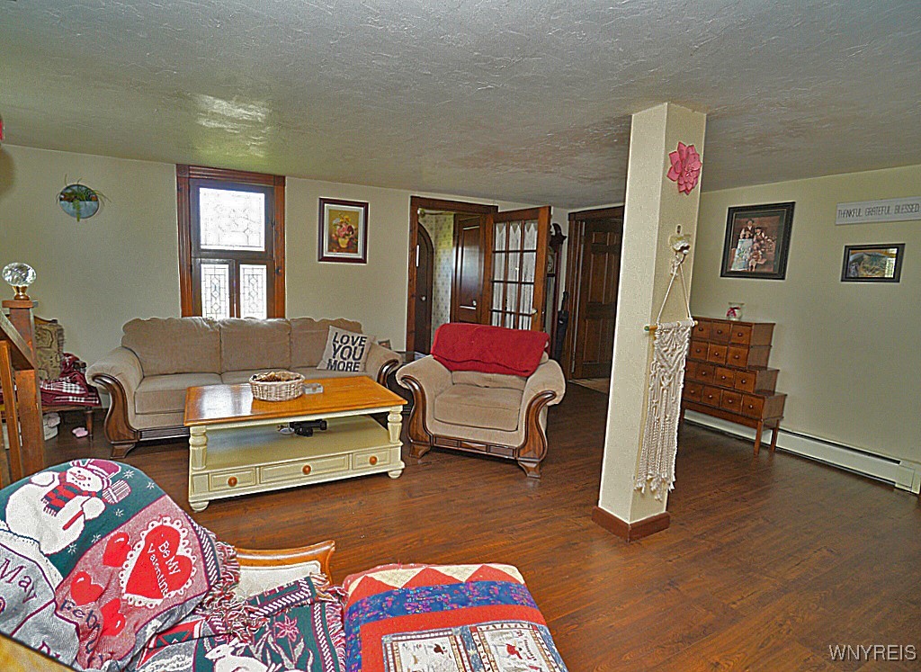 2477 Ridge Road, Lewiston, New York image 3